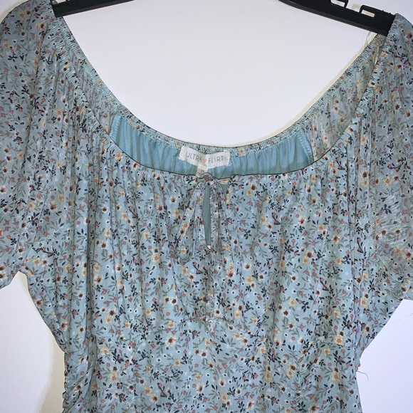 Ruched mesh floral dress, never before worn, stretchy, very pretty light blue - Picture 2 of 6